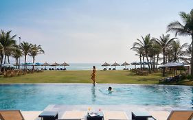 Wyndham Hoi An Royal Beachfront Resort & Villas