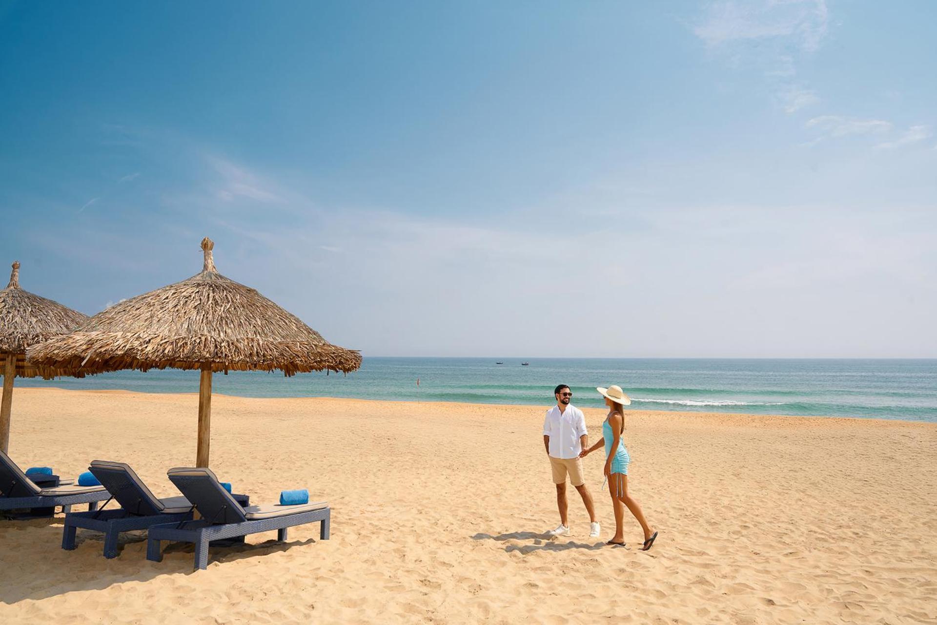 Wyndham Hoi An Royal Beachfront Resort & Villas Exterior photo